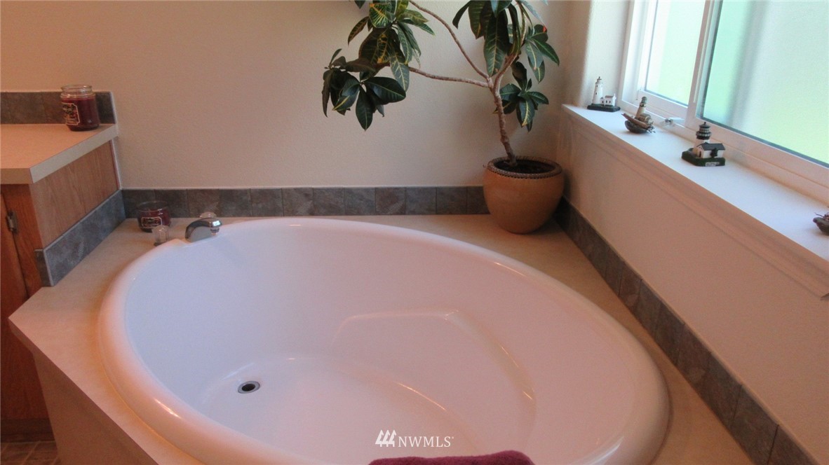 5182 Anderson Road Blaine, WA 98230 - Photo 26 of 40 Gallery Image 26