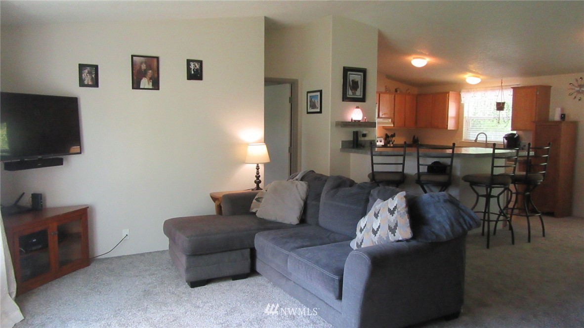 5182 Anderson Road Blaine, WA 98230 - Photo 10 of 40 Gallery Image 10