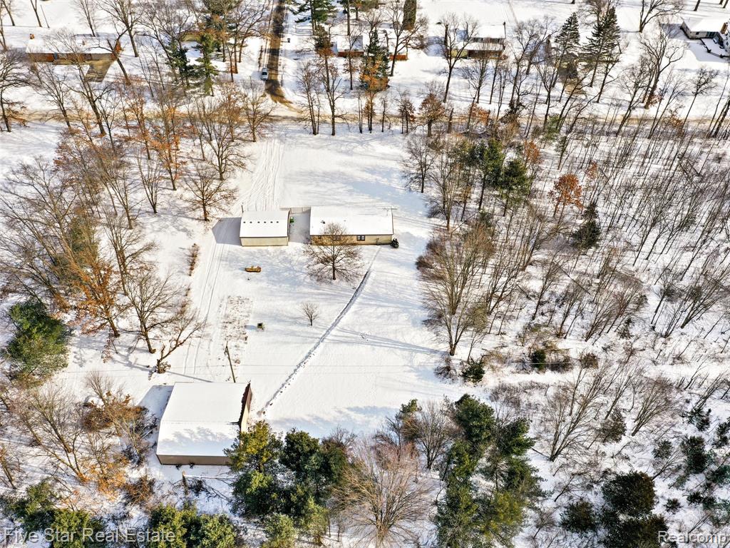 2185 Armond Road Howell, MI 48855 - Photo 3 of 3