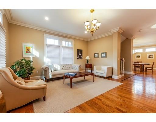 78 Waban Avenue Newton, MA 02468 - Photo 4 of 25