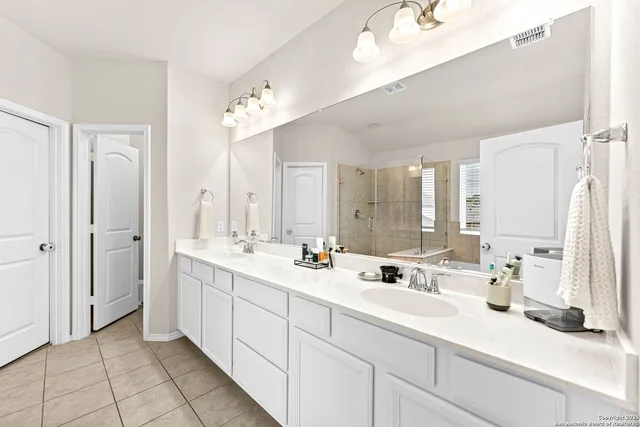 $425,000 | 314 Aberdeen, Boerne, TX 78015