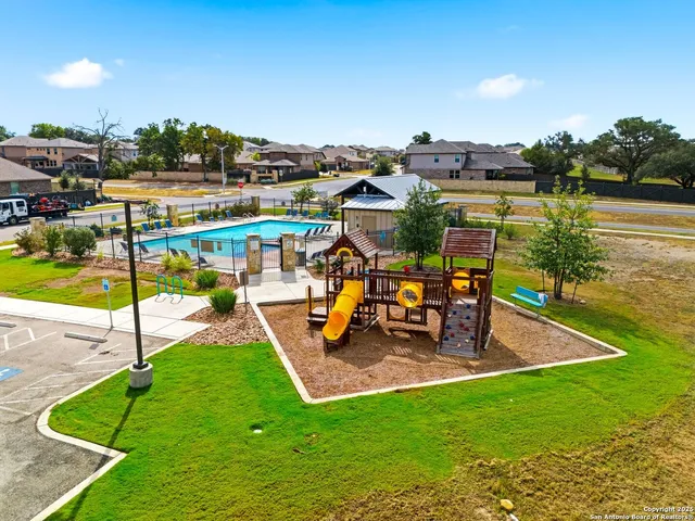 $425,000 | 314 Aberdeen, Boerne, TX 78015