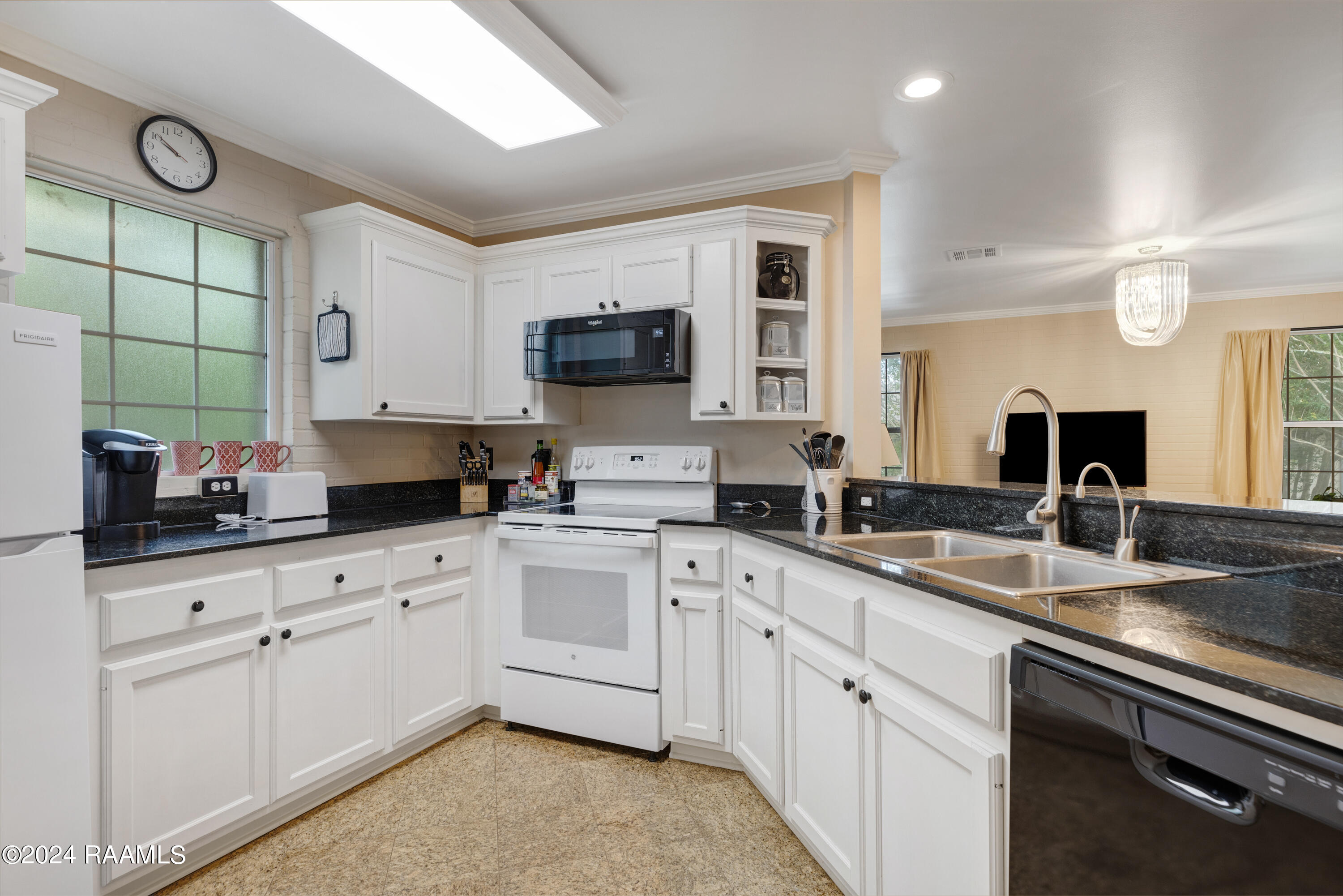 213 Bendel Road, Unit 203 Lafayette, LA 70503 - Photo 11 of 28 213 Bendel Rd #203-11