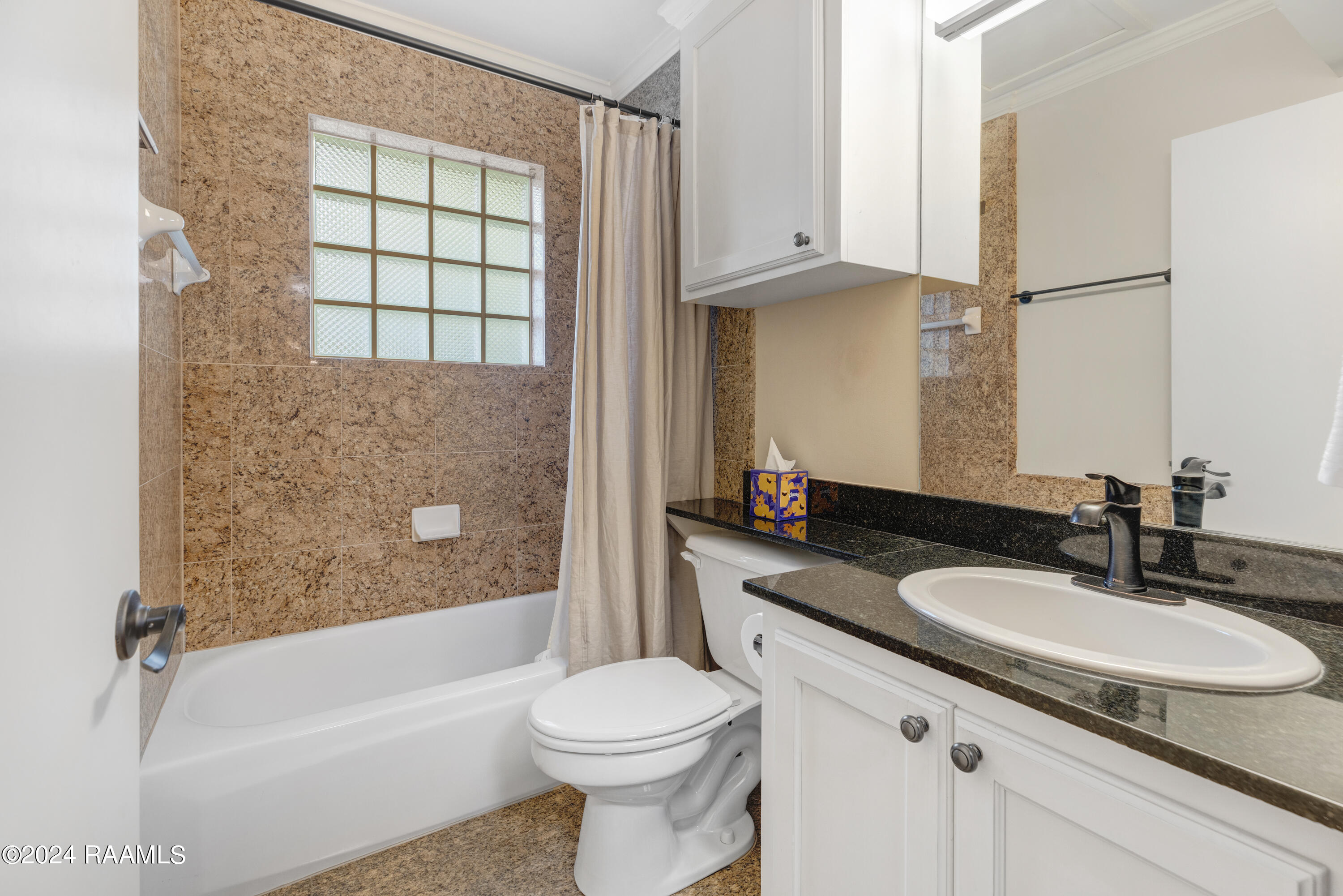 213 Bendel Road, Unit 203 Lafayette, LA 70503 - Photo 13 of 28 213 Bendel Rd #203-12