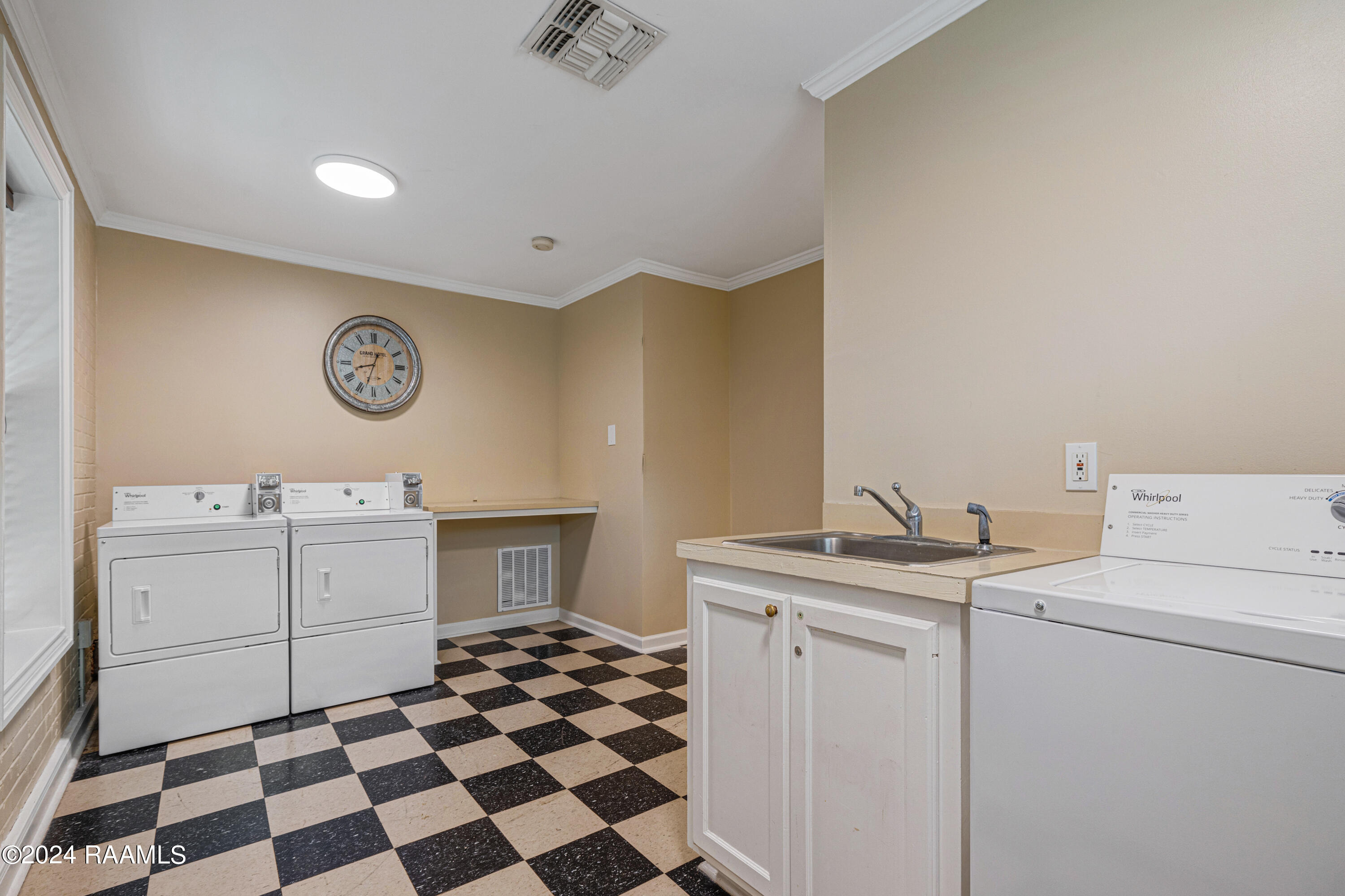 213 Bendel Road, Unit 203 Lafayette, LA 70503 - Photo 27 of 28 Bendel Gardens Stock 8