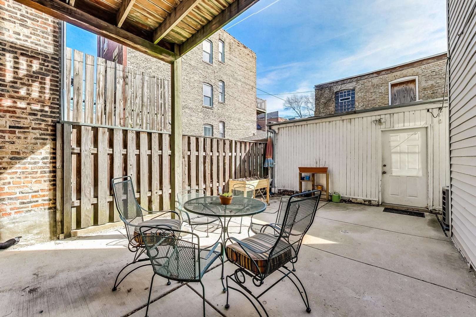 2021 West Haddon Avenue Chicago, IL 60622 - Photo 26 of 47