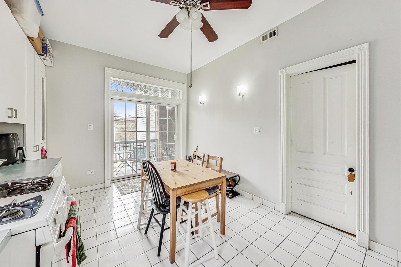 2021 West Haddon Avenue Chicago, IL 60622 - Photo 35 of 47