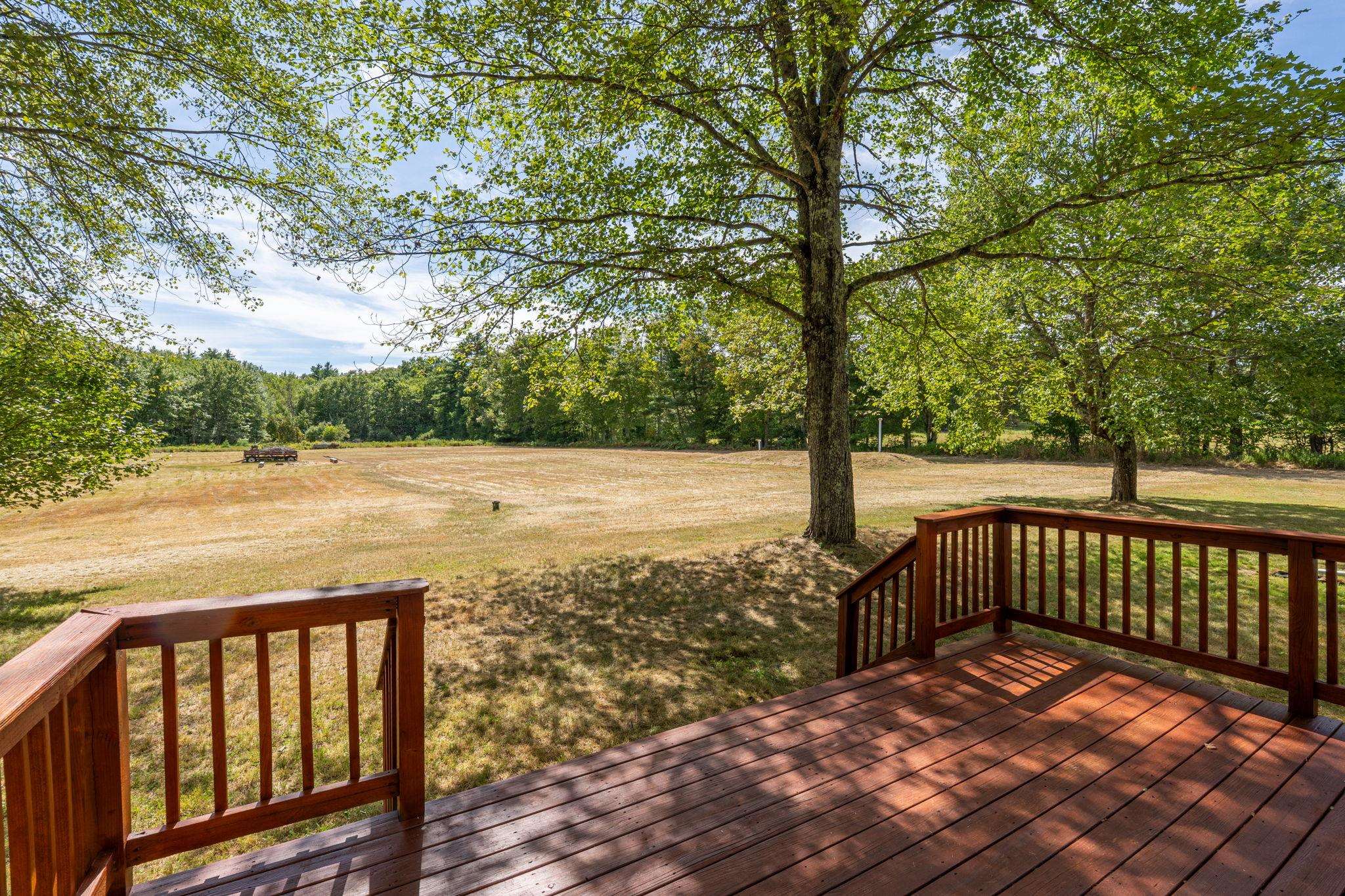 395 Greenhill Road Barrington, NH 03825 - Photo 2 of 31