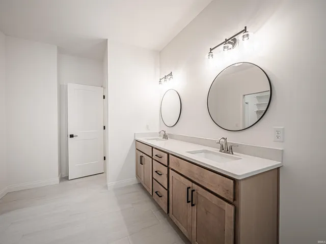 $479,900 | 3581 Sand Drive, Newburgh, IN 47630