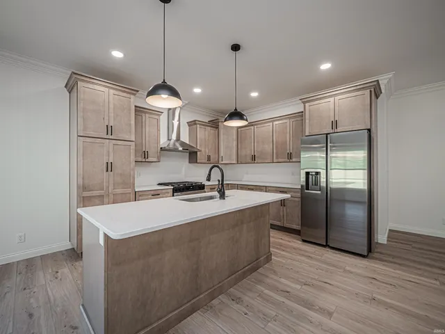 $479,900 | 3581 Sand Drive, Newburgh, IN 47630