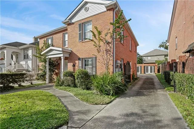 $2,100 | 508 North Labarre Road, Unit B, Metairie, LA 70001