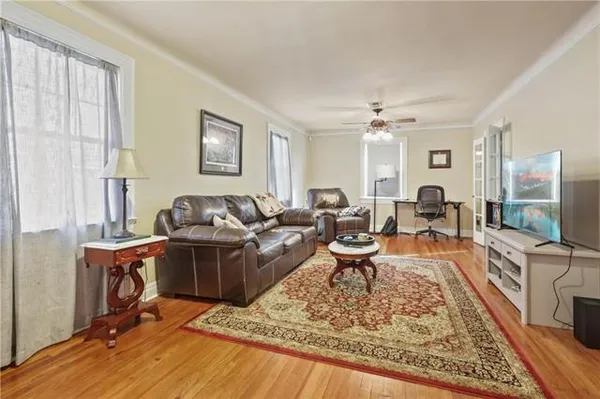 $1,975 | 508 North Labarre Road, Unit B, Metairie, LA 70001