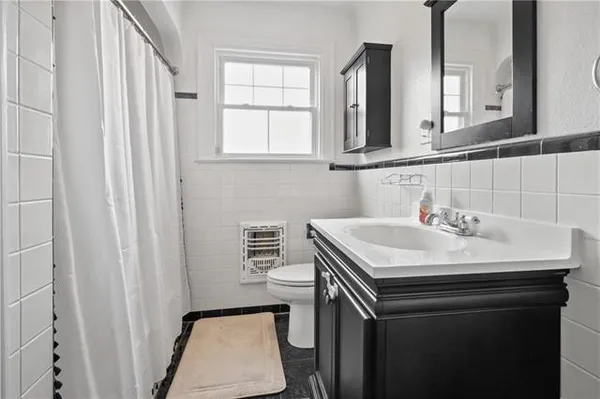 $1,975 | 508 North Labarre Road, Unit B, Metairie, LA 70001