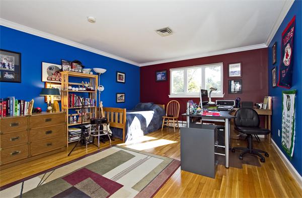 37 Levbert Road Newton, MA 02459 - Photo 11 of 18 Gallery Image 11