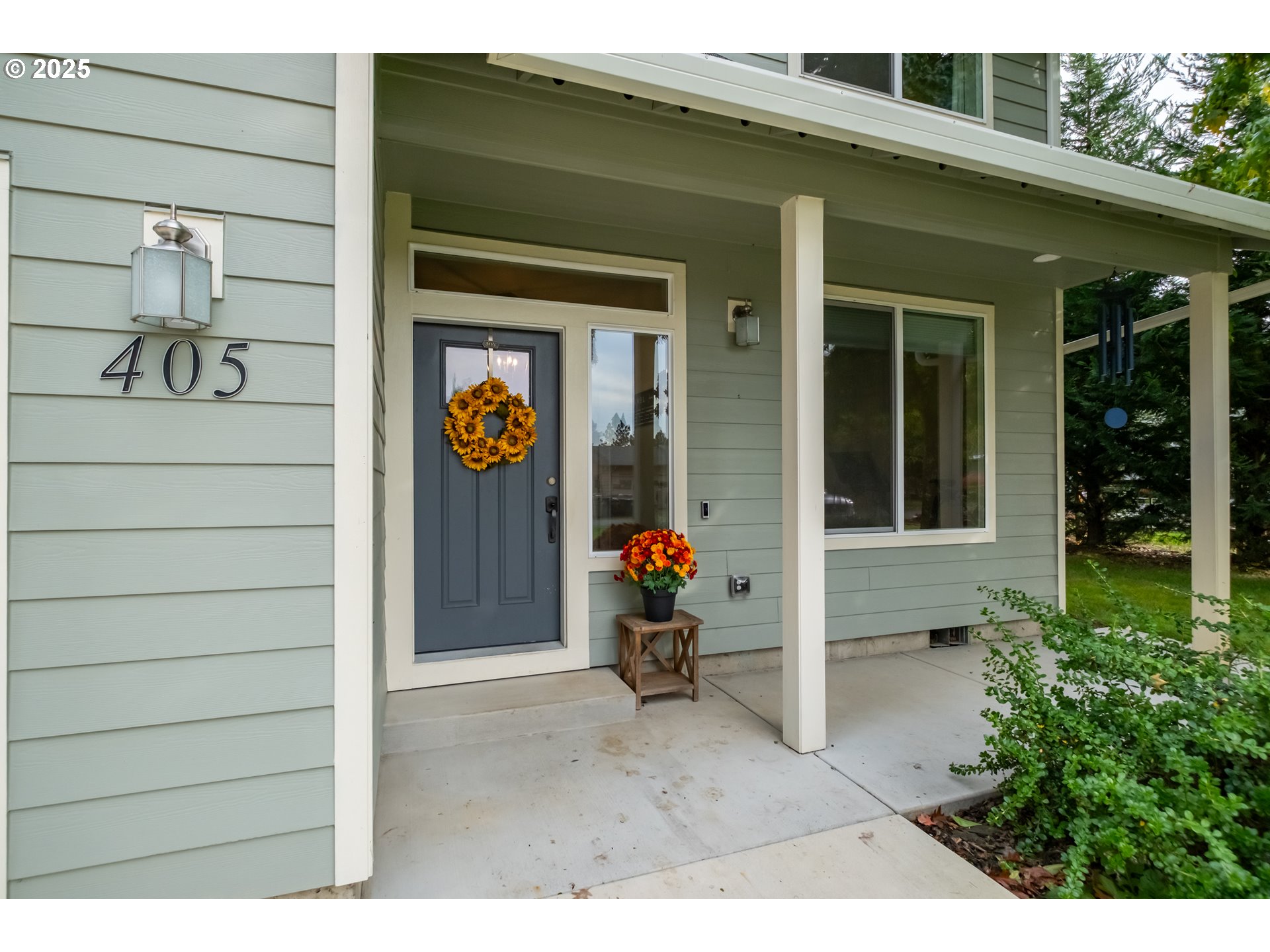 405 Northwest Juniper Lane Albany, OR 97321 - Photo 3 of 48 a view of outdoor space