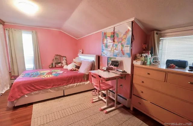 $2,350 | 131 Greenwood Street, Watertown, CT 06795