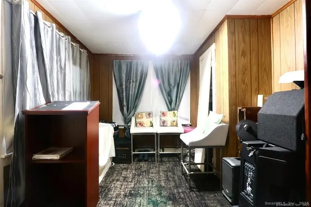 $2,350 | 131 Greenwood Street, Watertown, CT 06795