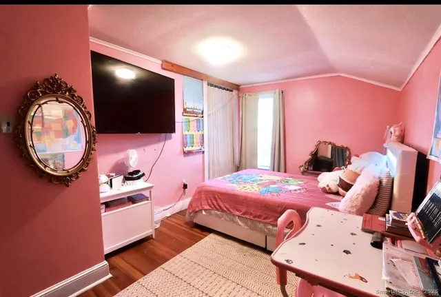 $2,350 | 131 Greenwood Street, Watertown, CT 06795