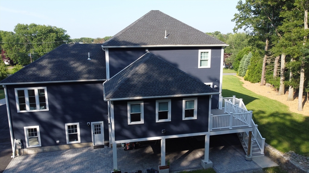 271 Moosehill Road East Walpole, MA 02032 - Photo 7 of 42 Gallery Image 7