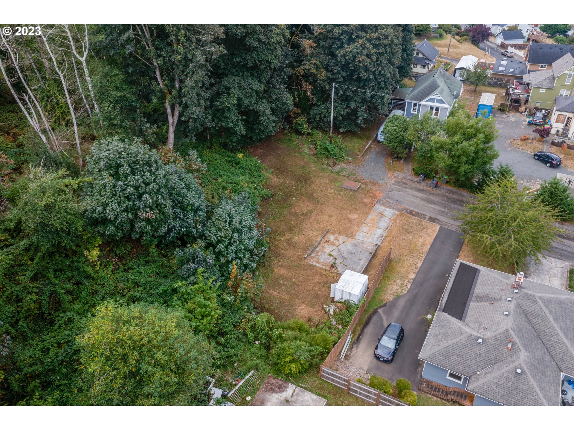 836 33rd Street Astoria, OR 97103 - Photo 3 of 11 a view of backyard with green space