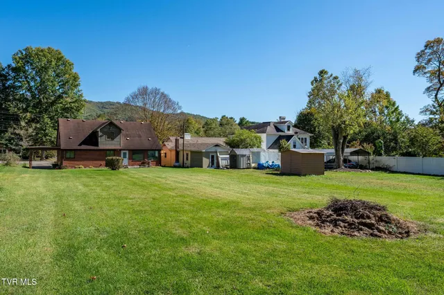 $294,500 | 401 North Church Street, Mountain City, TN 37683