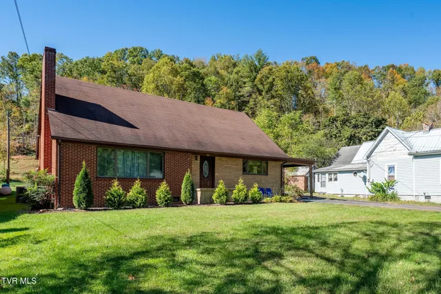 $294,500 | 401 North Church Street, Mountain City, TN 37683