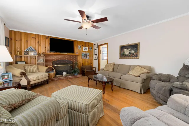 $294,500 | 401 North Church Street, Mountain City, TN 37683