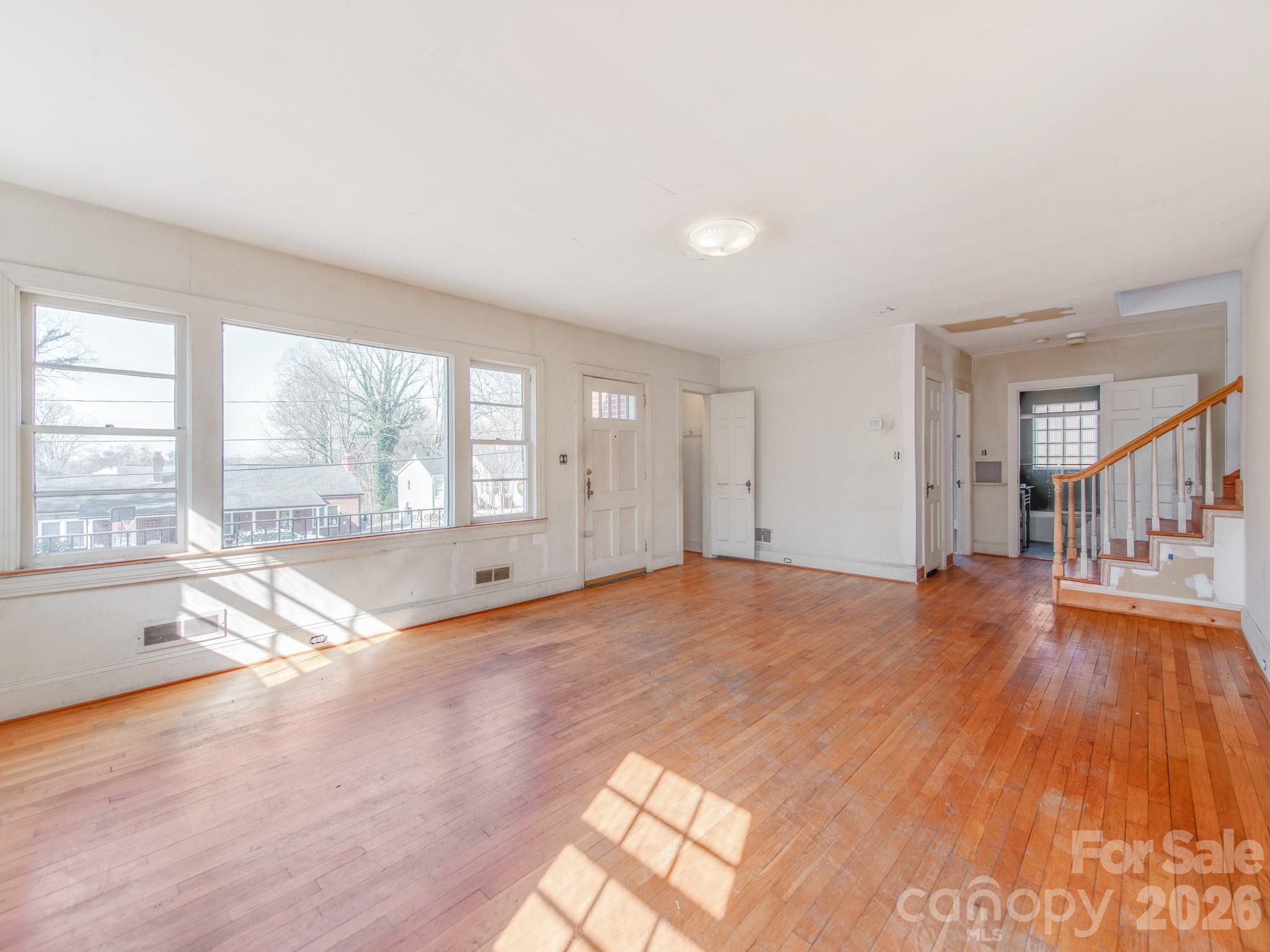 113 Falls Street Morganton, NC 28655 - Photo 6 of 32