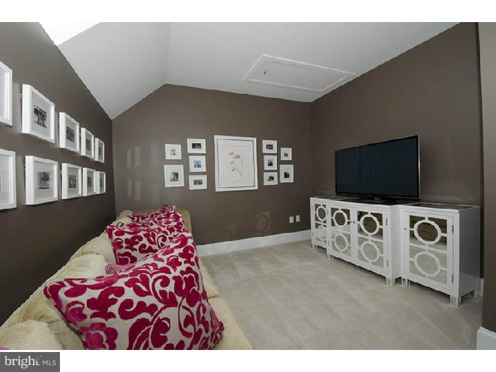 242 Valley Ridge Road Haverford, PA 19041 - Photo 10 of 25 Den