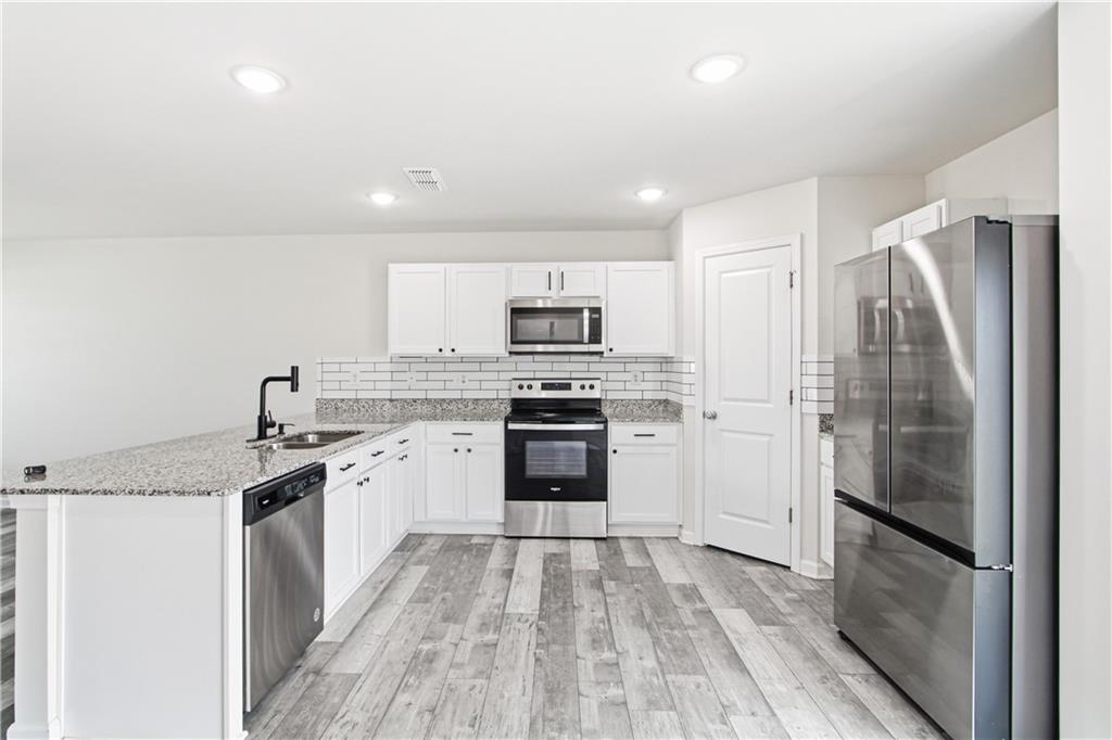 146 Maple Drive Milner, GA 30257 - Photo 2 of 33