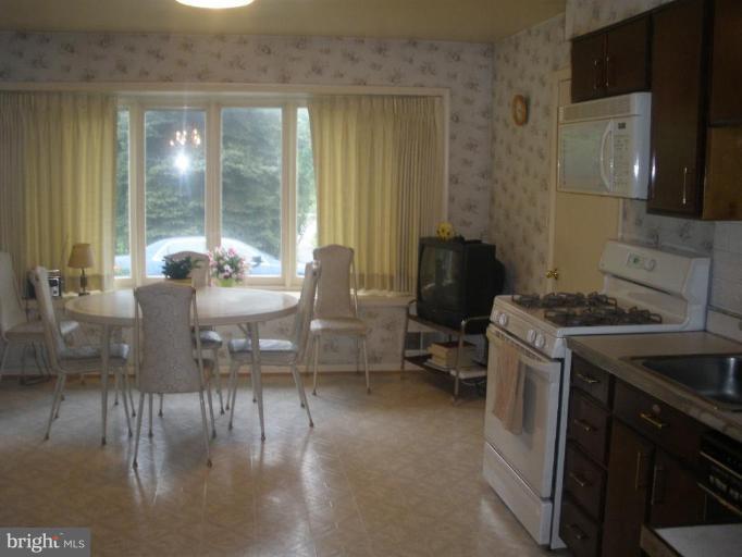 520 Randolph Road Silver Spring, MD 20904 - Photo 11 of 22 Kitchen