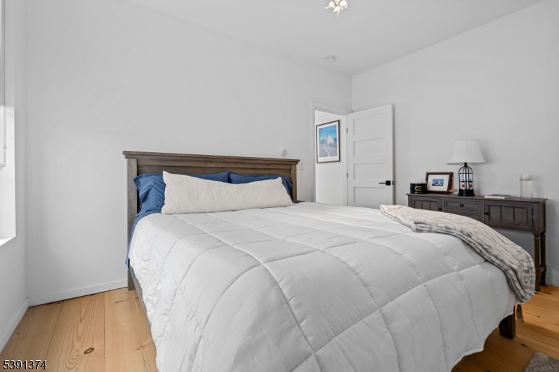 11 Washington Street, Unit B Montclair, NJ 07042 - Photo 5 of 29