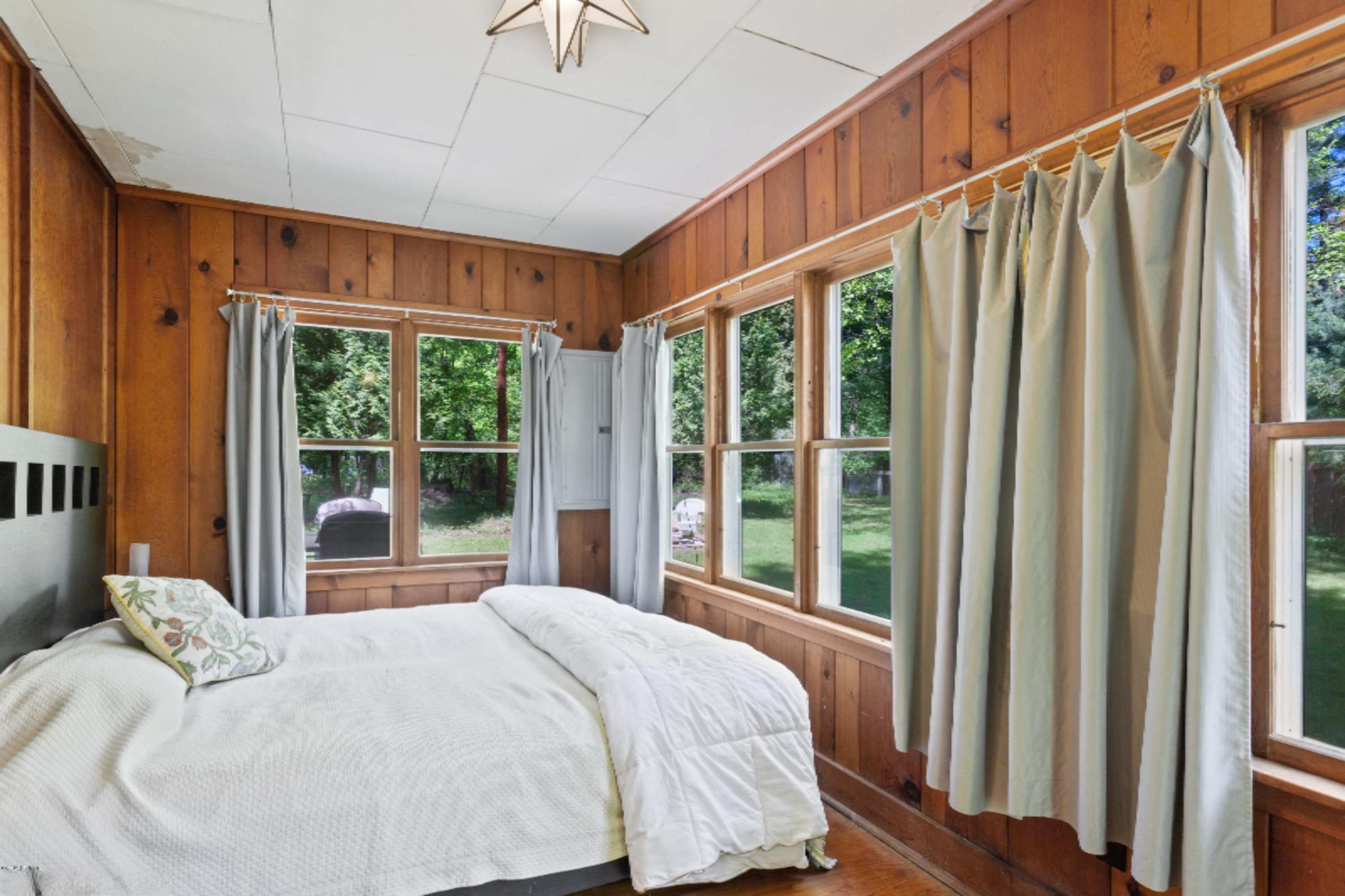 16417 Raz Road Union Pier, MI 49129 - Photo 14 of 29 MASTER BEDROOM