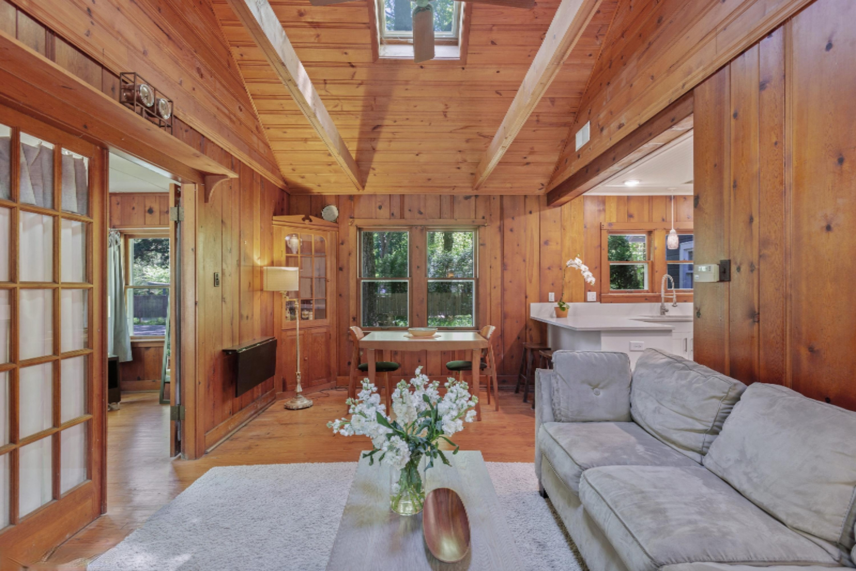 16417 Raz Road Union Pier, MI 49129 - Photo 9 of 29 VAULTED LIVING ROOM