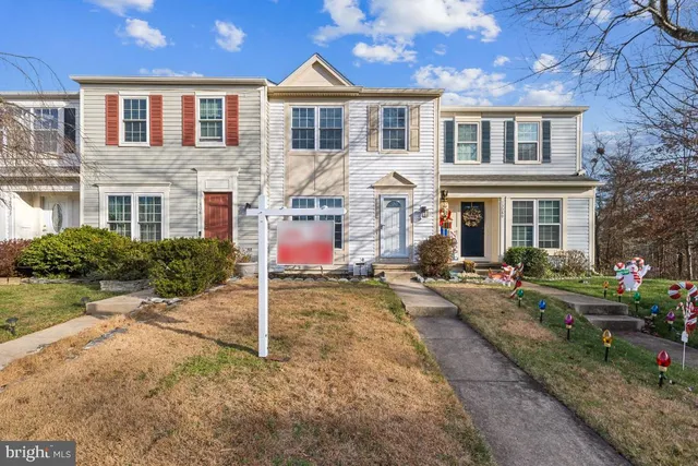 $2,750 | 13085 Carolyn Forest Drive, Woodbridge, VA 22192