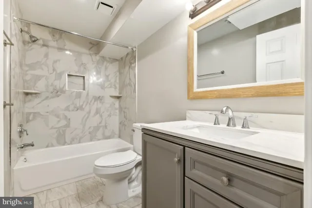 $2,750 | 13085 Carolyn Forest Drive, Woodbridge, VA 22192