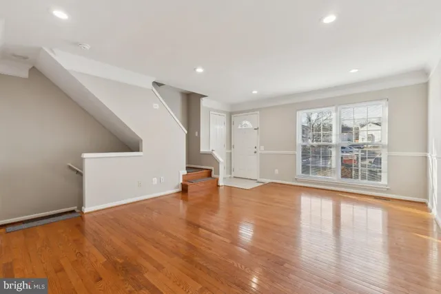 $2,750 | 13085 Carolyn Forest Drive, Woodbridge, VA 22192