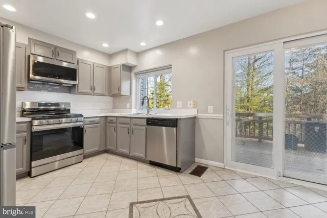 $2,750 | 13085 Carolyn Forest Drive, Woodbridge, VA 22192