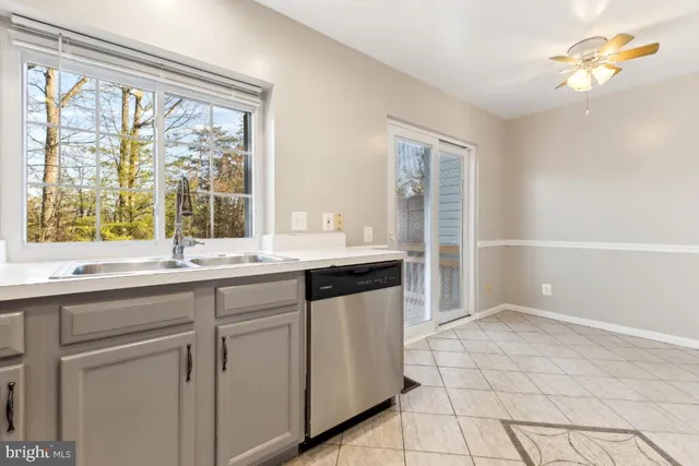 $2,750 | 13085 Carolyn Forest Drive, Woodbridge, VA 22192