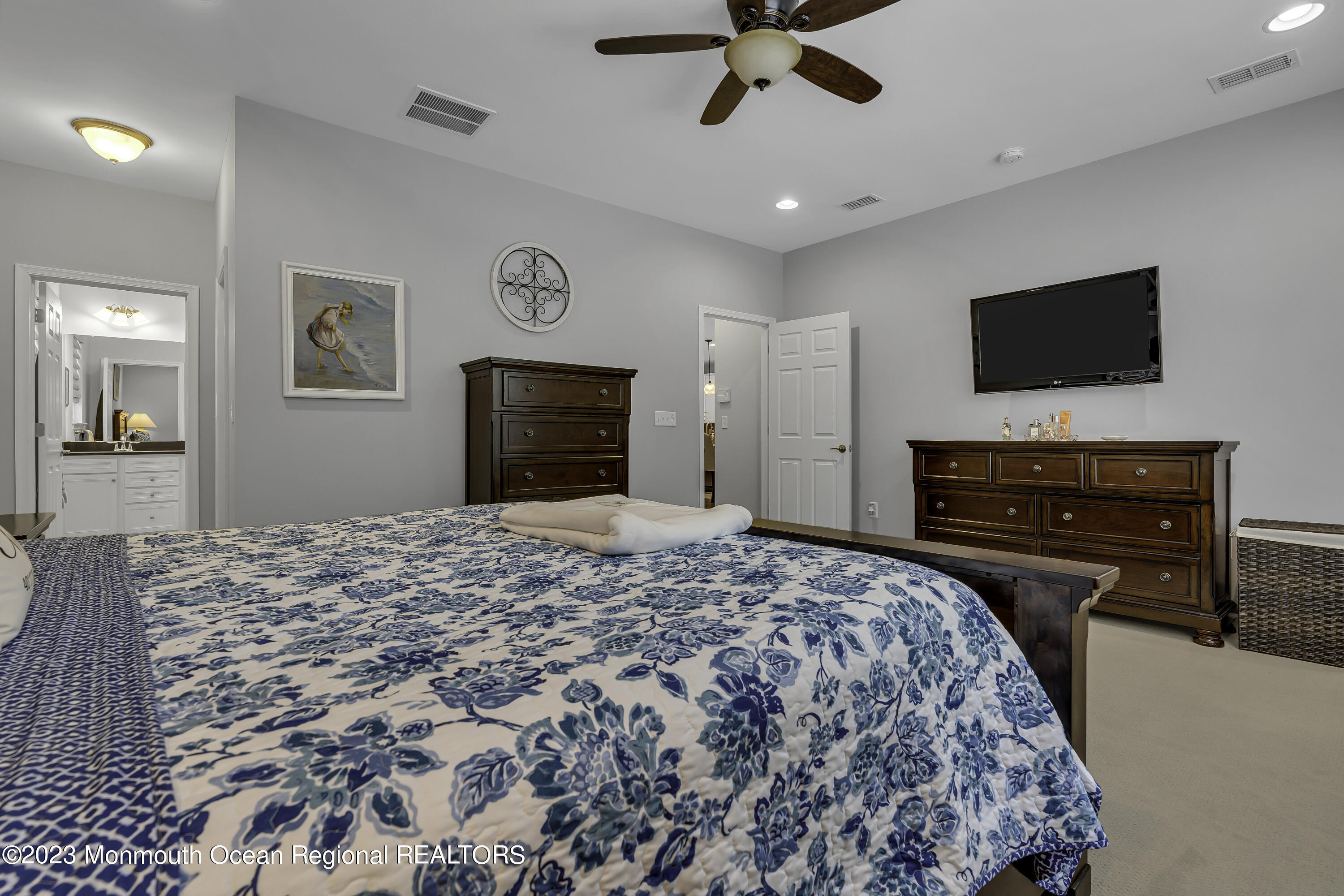 70 Harvest Ridge Road Howell, NJ 07731 - Photo 19 of 62 En Suite Bath & Walk in Closet