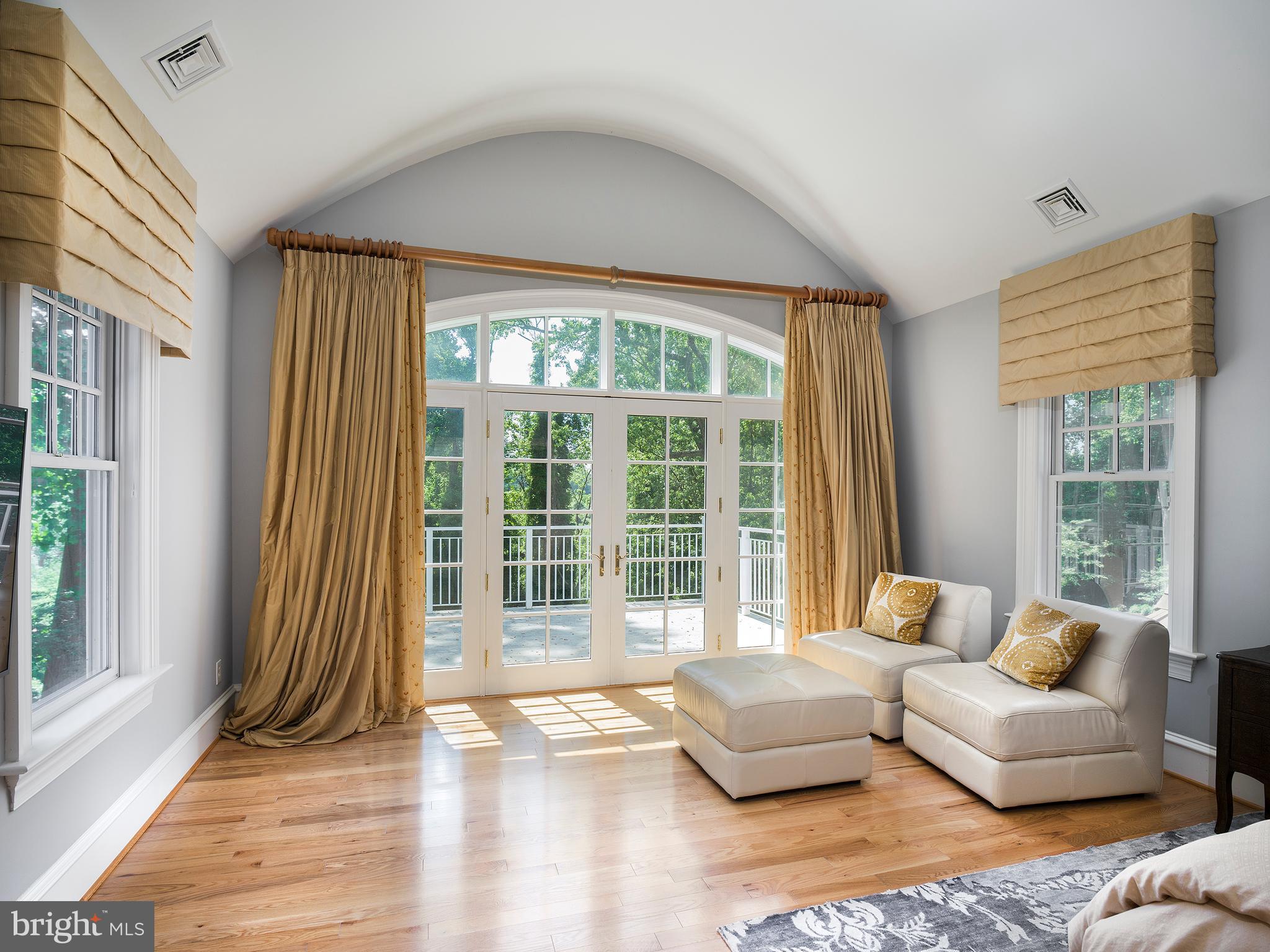 102 Springhouse Lane Newtown Square, PA 19073 - Photo 46 of 80 a living room with furniture and a large window