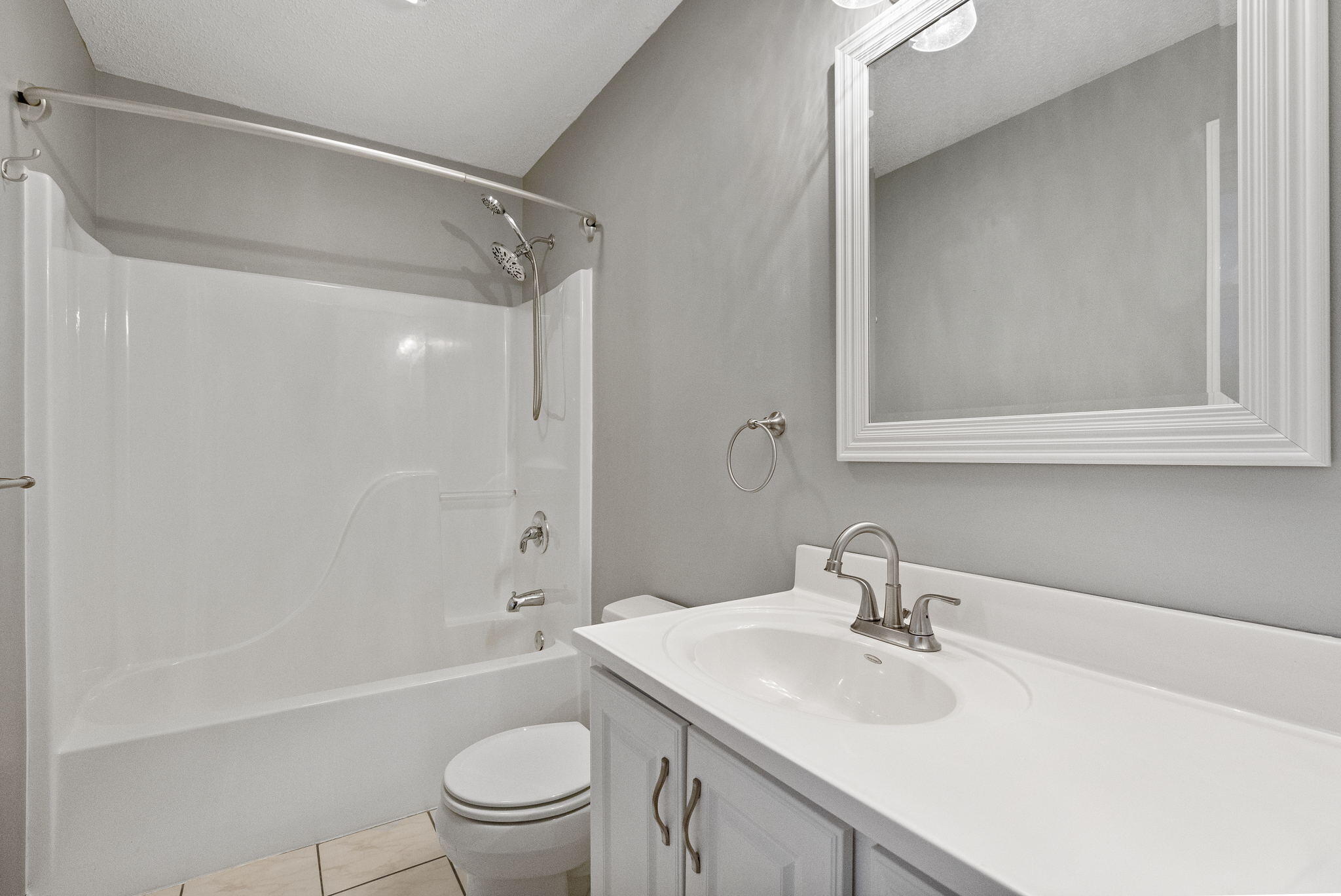 24091 Highpoint Road Bristol, VA 24202 - Photo 20 of 30 13-web-or-mls-217A3752