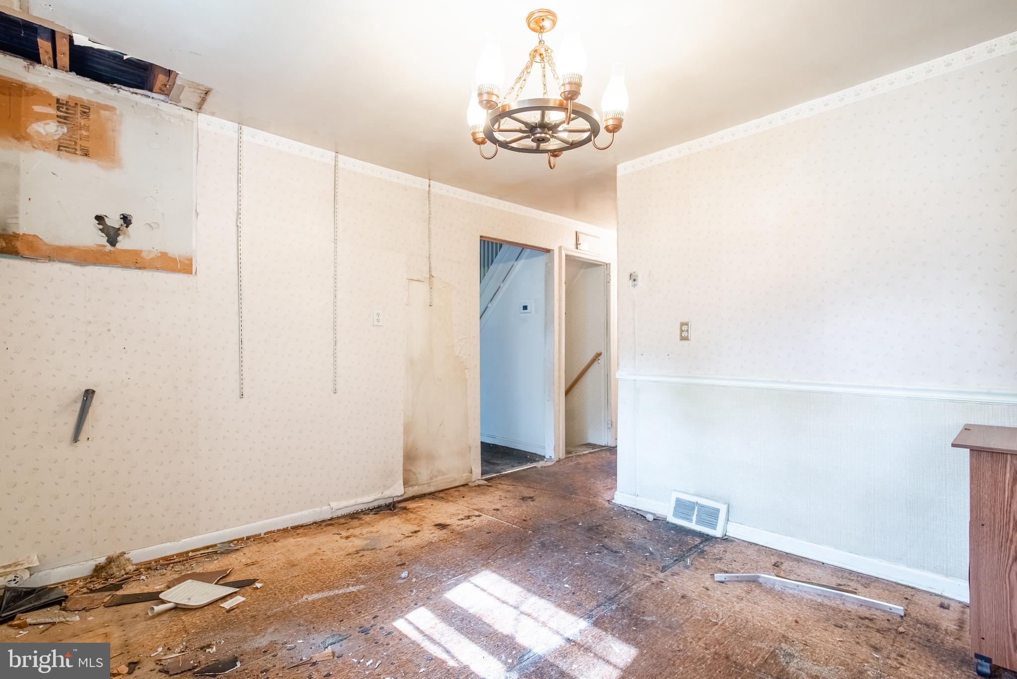 6333 Hillside Road Springfield, VA 22152 - Photo 5 of 29