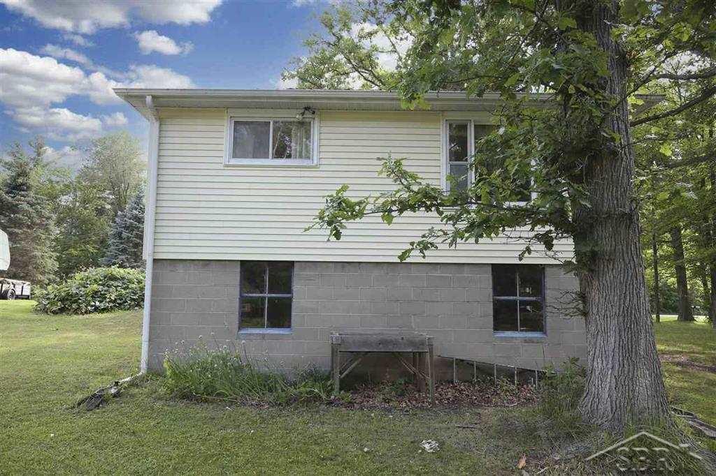 9730 Midland Road Freeland, MI 48623 - Photo 22 of 24