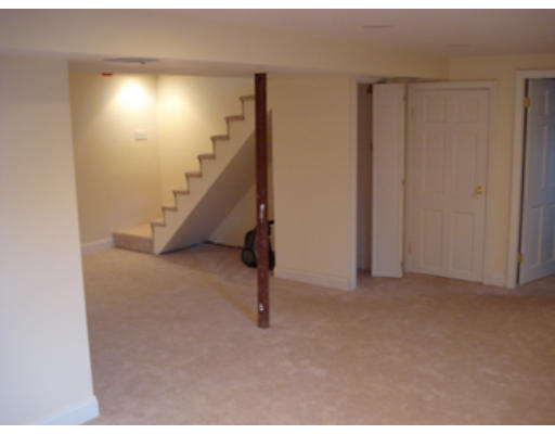 9 William Road Marblehead, MA 01945 - Photo 4 of 4