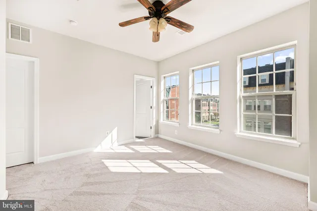 $750,000 | 808 Admirals Way, Unit 303, Oxon Hill, MD 20745