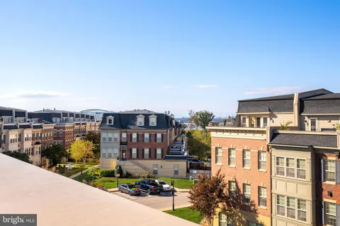 $750,000 | 808 Admirals Way, Unit 303, Oxon Hill, MD 20745