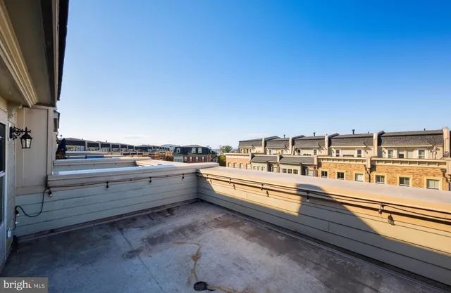 $750,000 | 808 Admirals Way, Unit 303, Oxon Hill, MD 20745