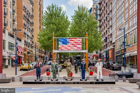 $750,000 | 808 Admirals Way, Unit 303, Oxon Hill, MD 20745