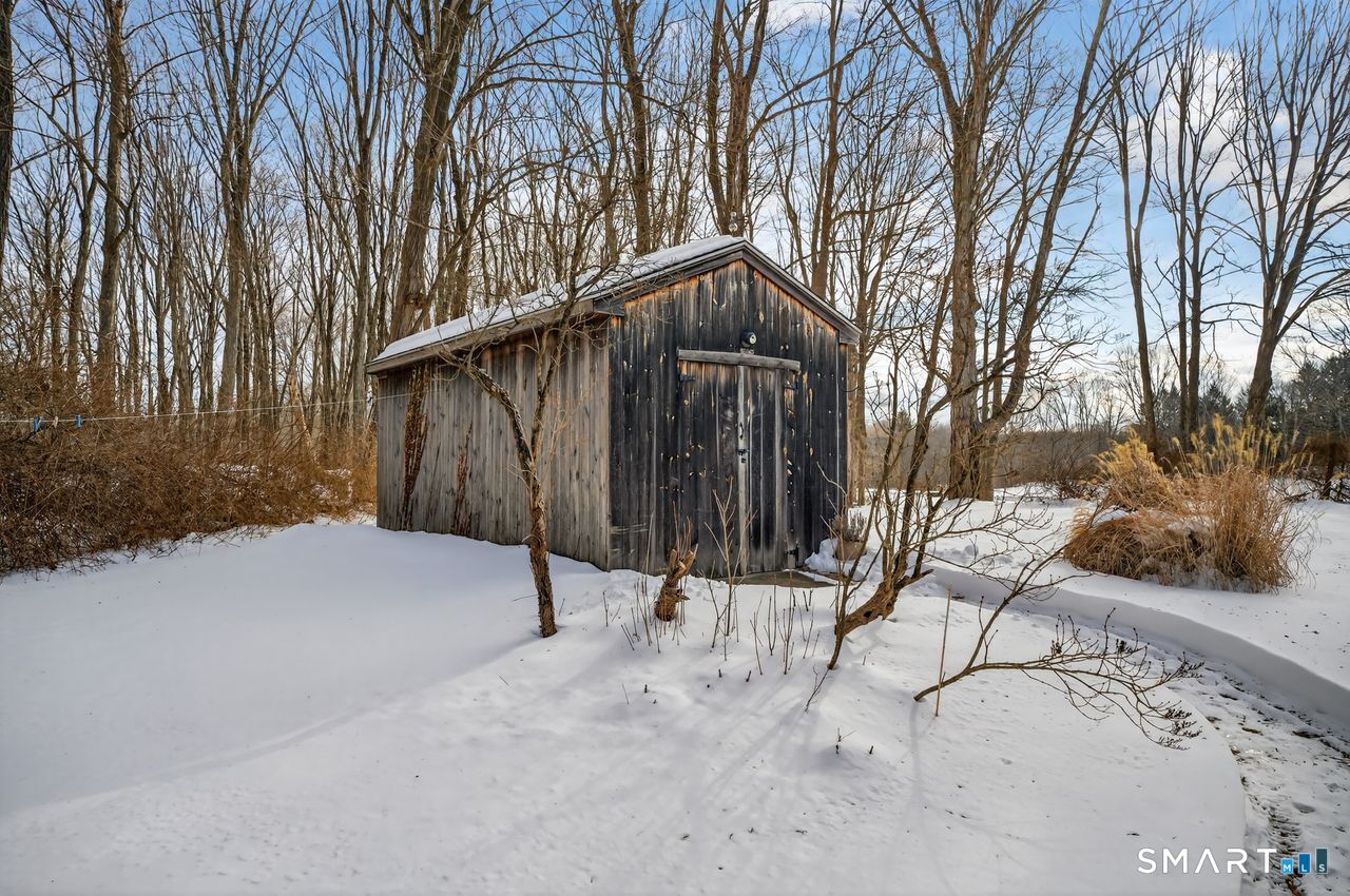 279 Roast Meat Hill Road Killingworth, CT 06419 - Photo 19 of 24 Shed.
